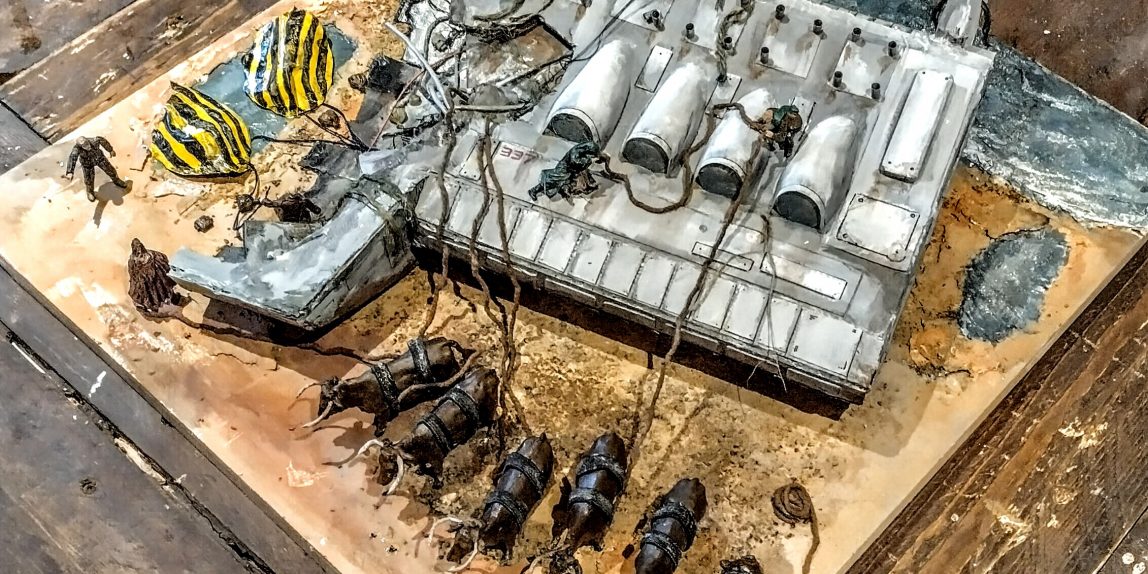 Alien 3 EEV crash landing diorama