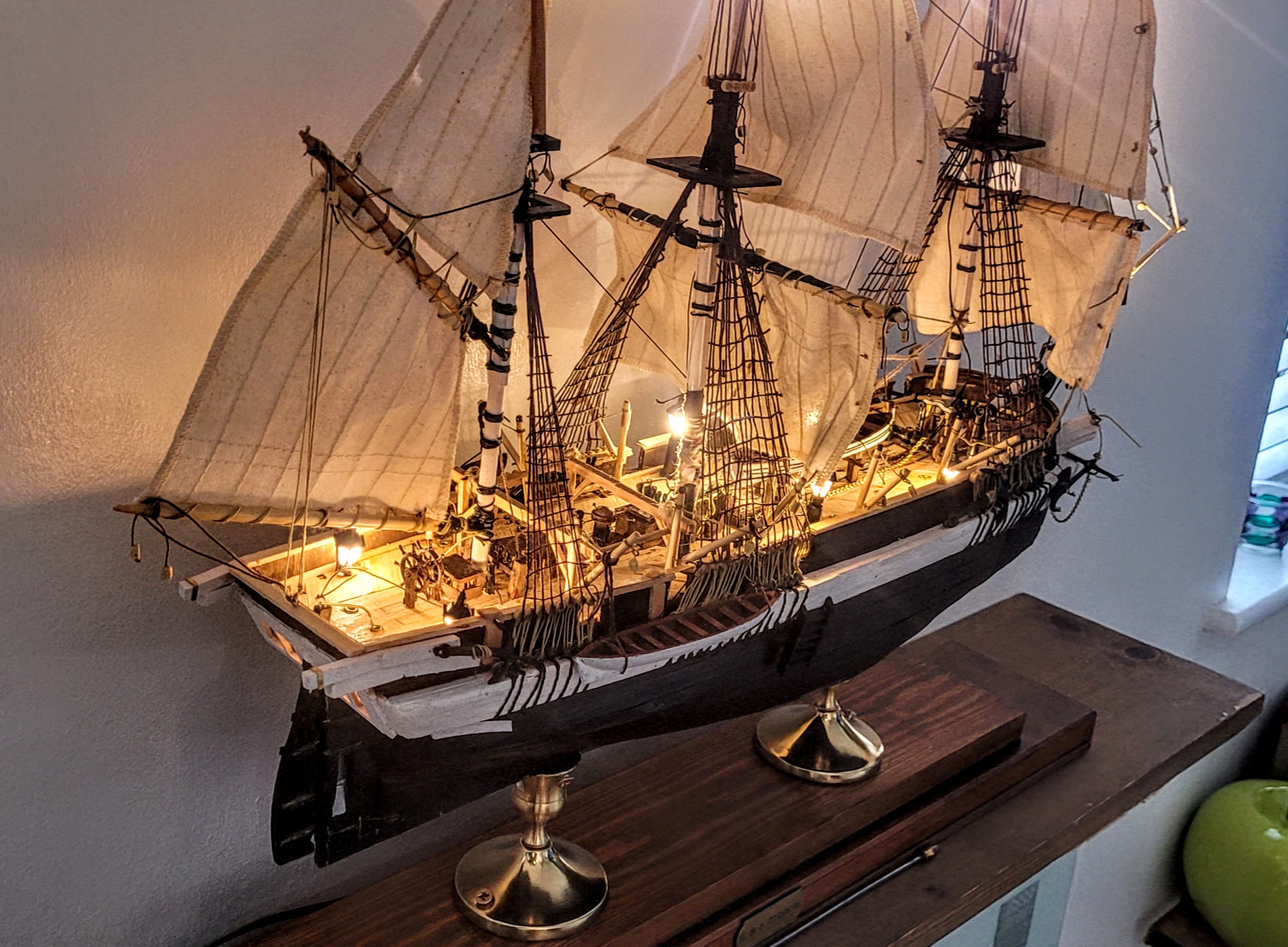 HMS Terror by Occre.